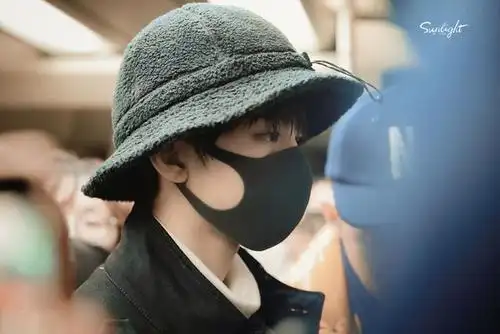 分享戴口罩的王俊凯合集 这是连口罩也挡不住的帅气