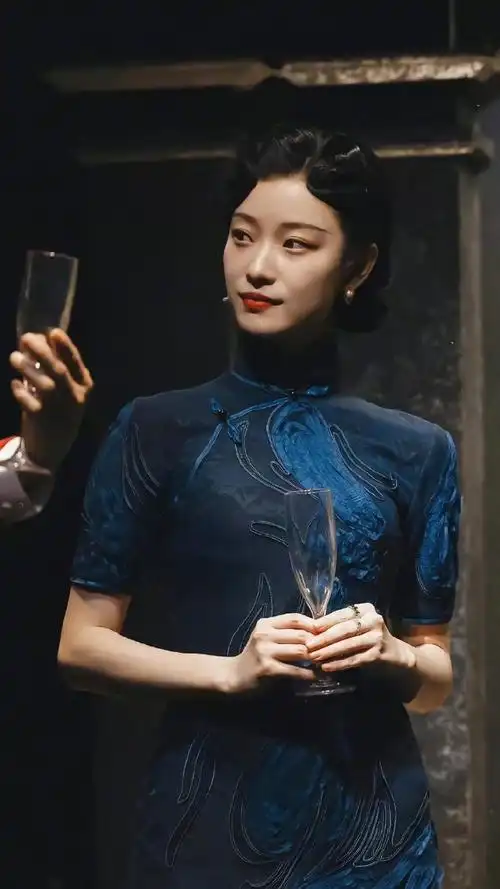 被穿旗袍的倪妮美晕