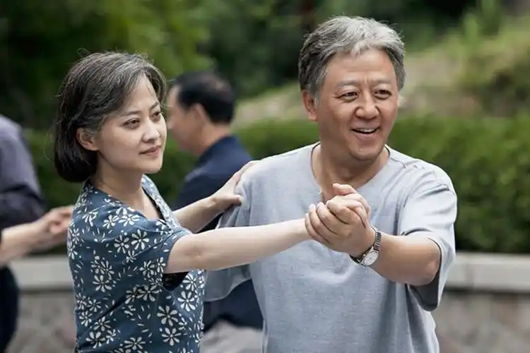 电视剧父母爱情安杰和德华开始水火不容最后却相依为命