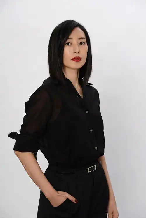 接下来这位扮演贞子的美女演员,就是《七夜怪谈2 》木村多江,当时年龄