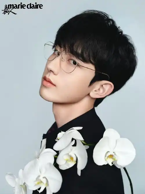 是谁想到给郭俊辰做狼尾造型的