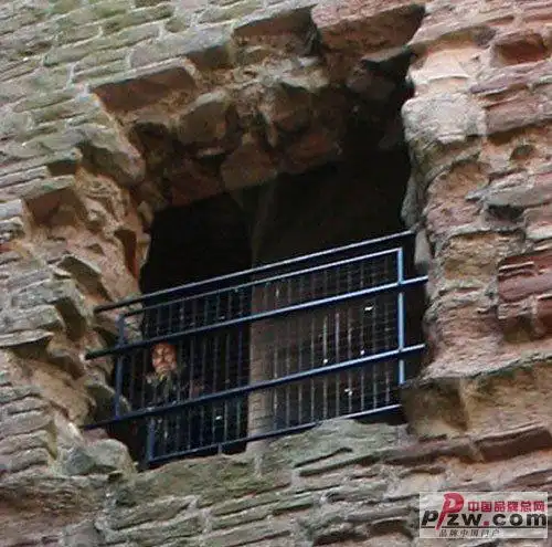 英科学家公布世界上最恐怖的灵异照片