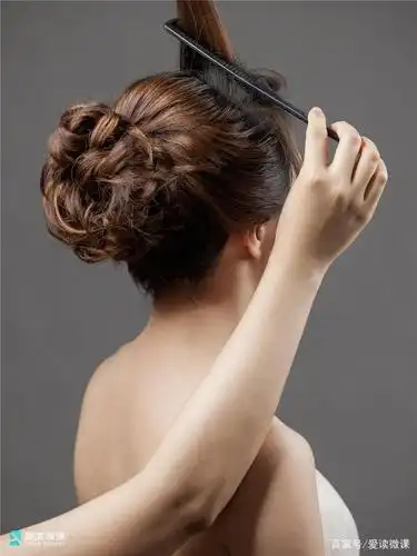 短发处理技巧——优雅气质盘发