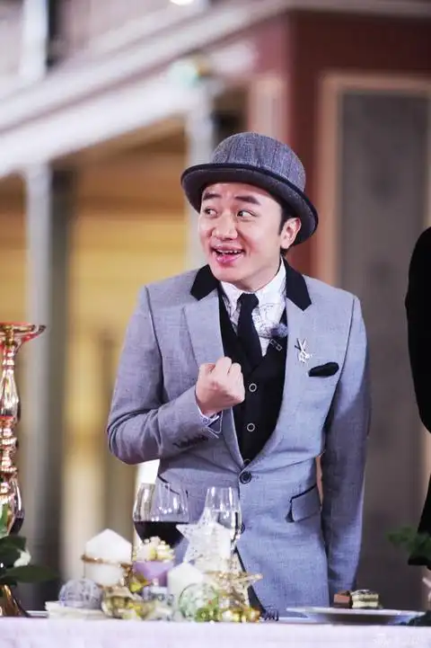 跑男3澳洲特辑李亚男王祖蓝合体秀恩爱