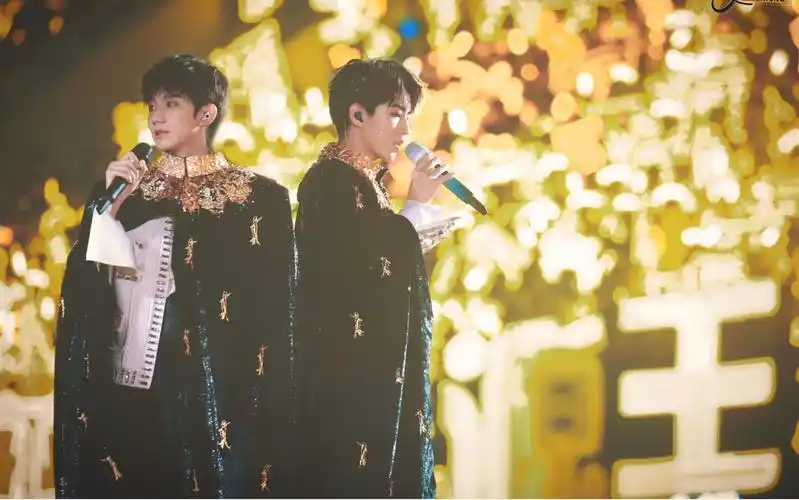 【凯源】此时的月光(tfboys六周年演唱会糖点cut)_哔哩哔哩 (゜-゜)つ