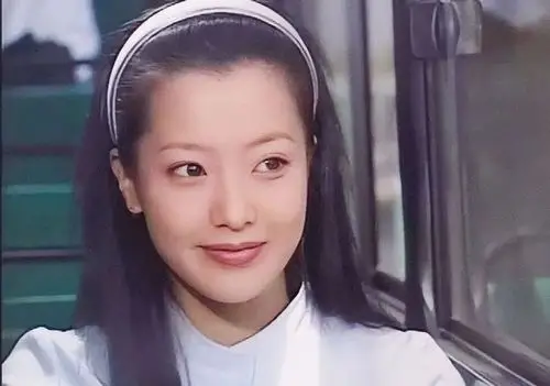 43岁却还拥有冻龄神颜?金喜善的不老法则到底是什么?