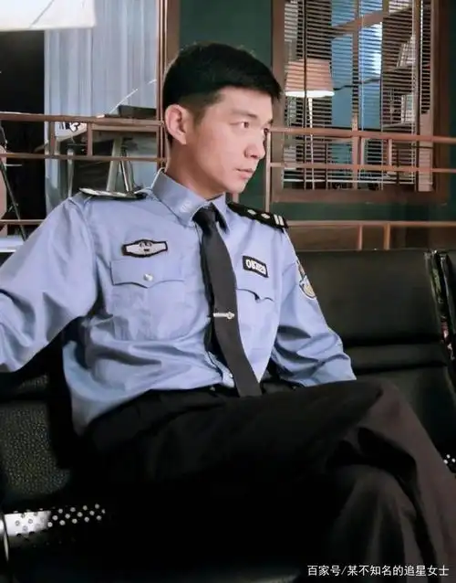 邢佳栋:绑匪认证的颜值,曾出演《士兵突击》等众多影视作品