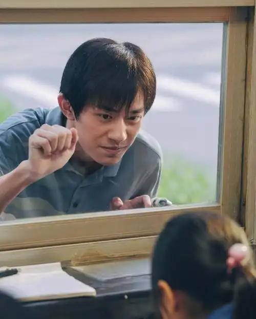 太好哭了千玺,未来可期~#电影  #奇迹笨小孩  #易烊千玺