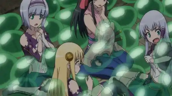 4位女孩被史莱姆包围,衣服竟一点点消失,身上还变得滑溜溜的!