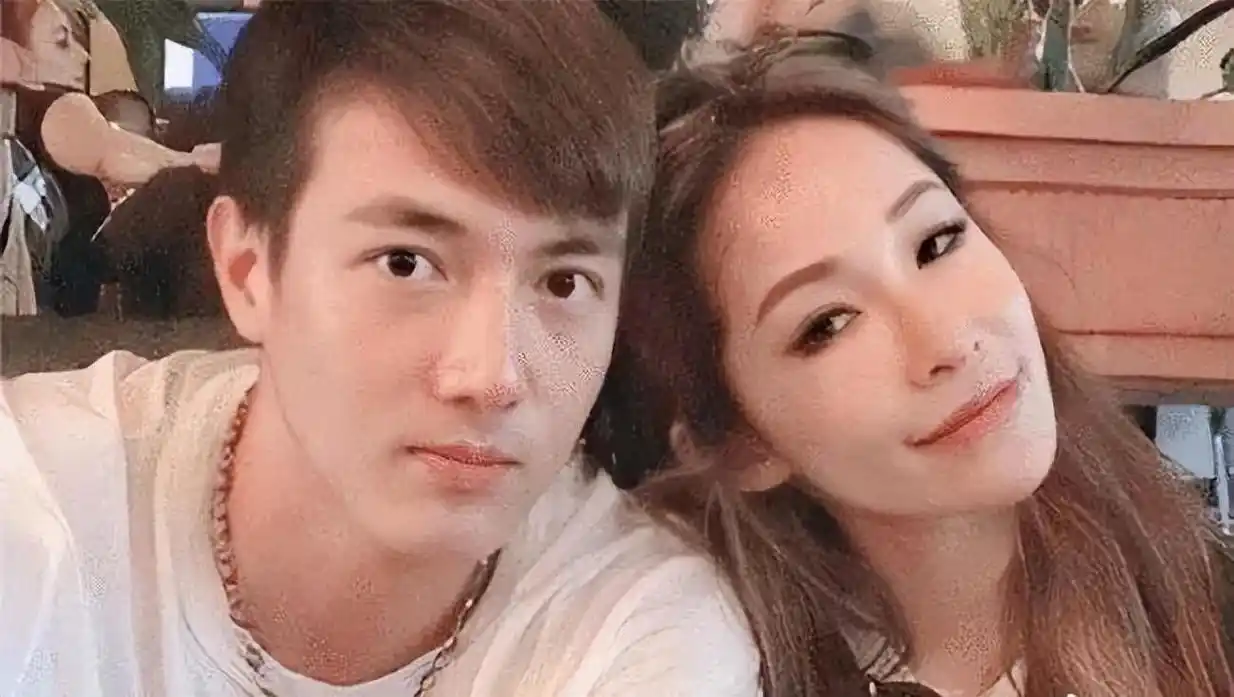 萧亚轩历届男友盘点(19年更换16个男友)