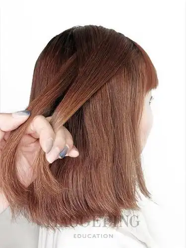 适合齐肩发妹子的半扎发,五分钟搞定!