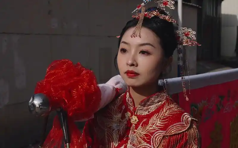 潮汕谷饶标旗美女特写镜头!