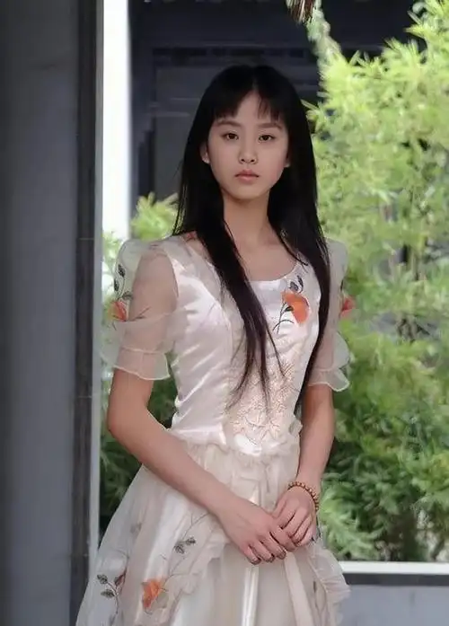 刘涛的18岁好美,孙俪的18岁更美,看到"金锁",你们两个都让让