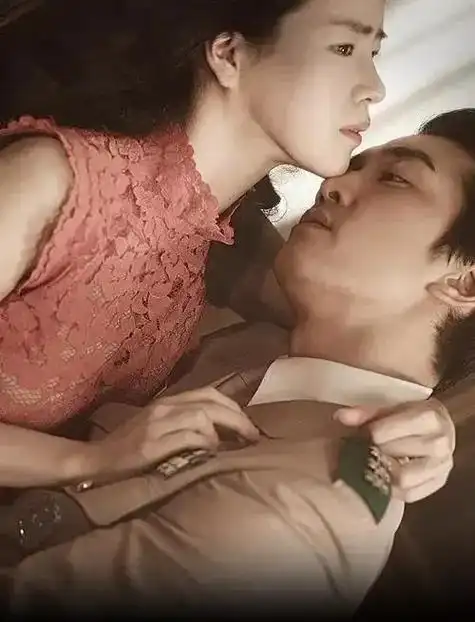 推荐一部韩剧人间中毒大尺度男女主偷情精彩片段