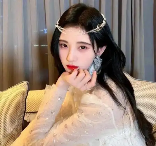 鞠婧祎呆萌可爱头像爱豆头像鞠婧祎