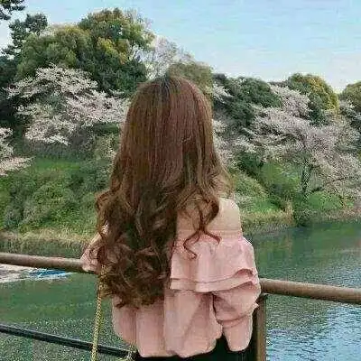 来一波女背影头像