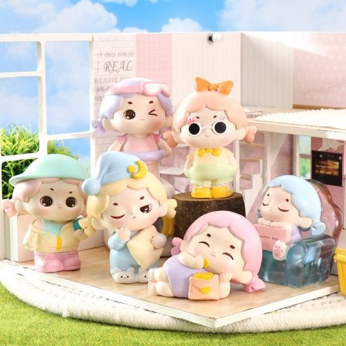 新款momo的快乐假期盲盒网红小孩卡通diy人物汽车摆件送闺蜜礼物