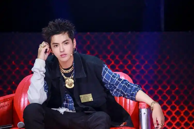 首页 图片大全 明星 吴亦凡《中国新说唱》高清图片 (2/ 4) 2018-07