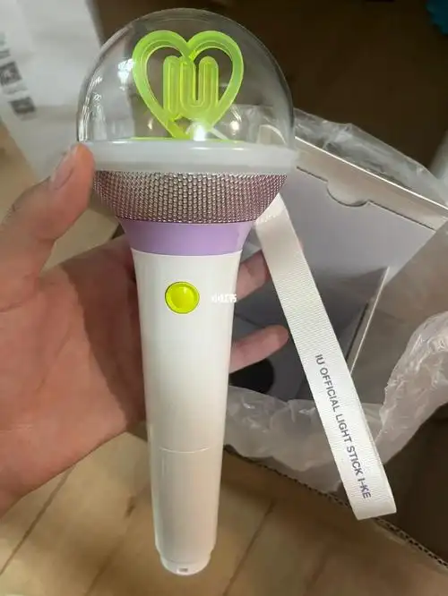 全部是新的 送很多小礼物之类的#iu  #出閑置  #iu三代应援棒祺今天