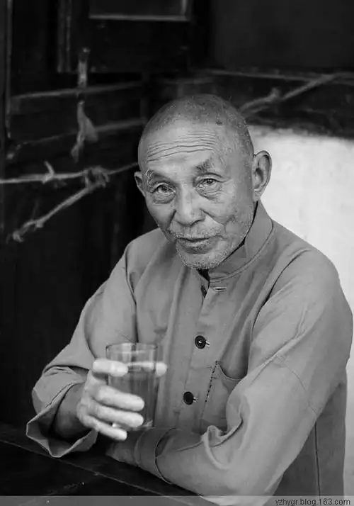 老人黑白老照片艺术相片1【97】