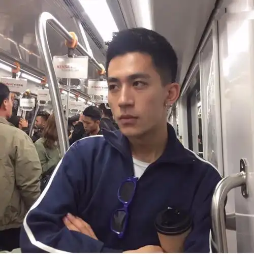 适合男生的9款飞机头短发,留了痞帅