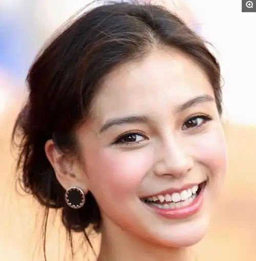 女星敢放肆大笑的不超过三人热巴扛得住杨幂江疏影谢娜全崩