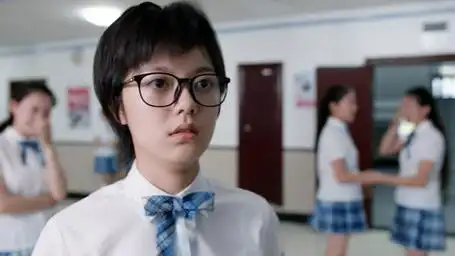 少年派02 女孩第一次来大姨妈 没想到轰动了整个学校 少年派 赵今麦