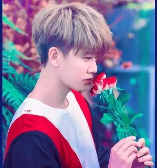 既会括弧笑又会眼神开车的男人之任嘉伦_演技_时候_角色