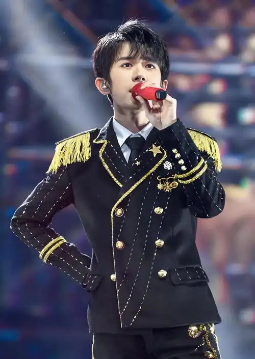 易烊千玺演唱会480门票二手平台卖6800,黄牛套路,粉丝切勿上当