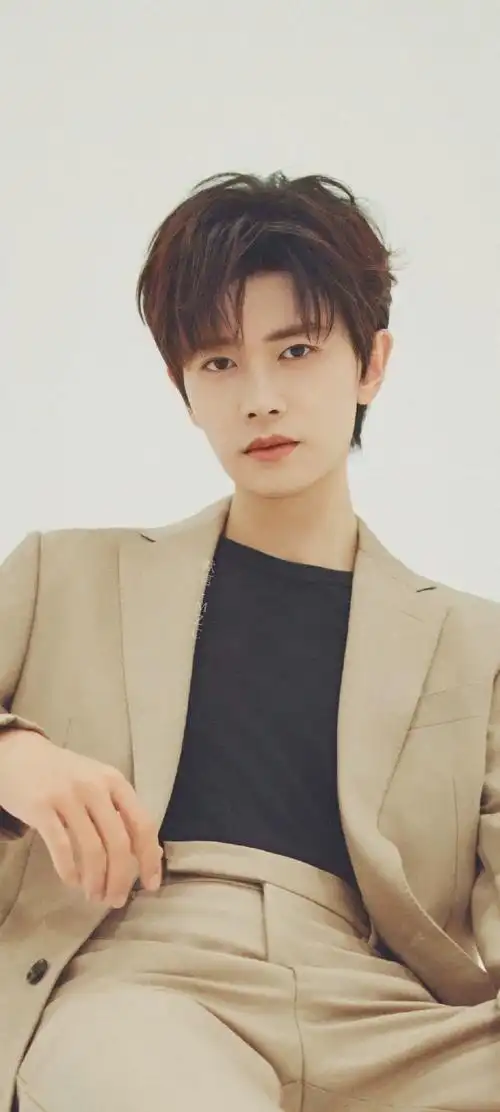 心上任@任嘉伦allen调修 x 卡大头版壁纸 9p78#任苒时光#78