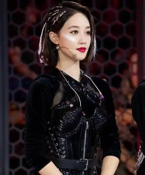 "快女"全上榜,万茜黄玲让位孟佳张含韵_姐姐_蓝盈莹_舞台