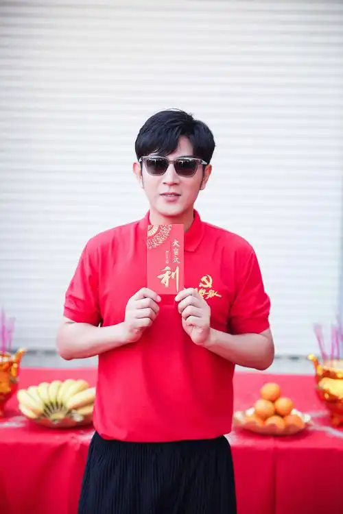 综艺电影电视剧遍地开花小先生高晓攀热力不断