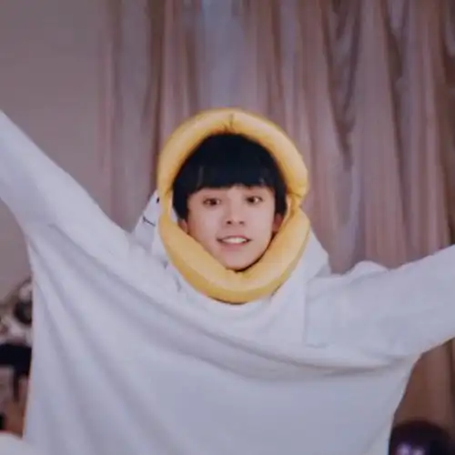 希望大家可以鼓励一下私设一大堆不喜轻喷谢谢本文cp:祺鑫 文轩 翔霖