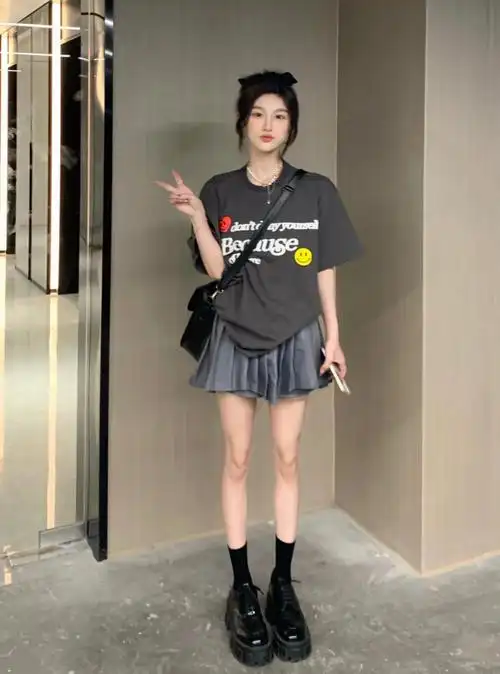 学会了t恤的新穿法