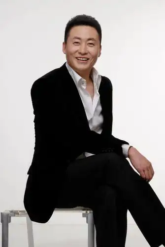 主持人姚雪松图片 中央电视台主持人姚雪松图片