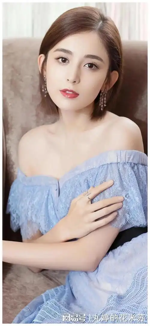 珍藏高清无水印壁纸明艳精致的新疆美人古力娜扎