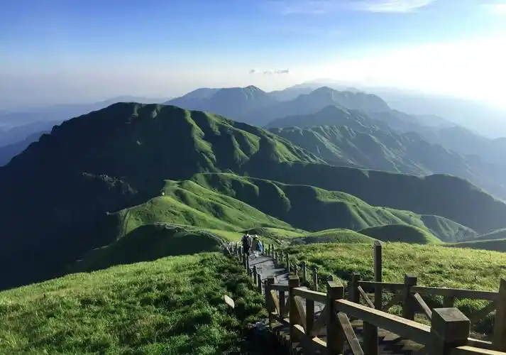 端午假期:6月6-9日 江西武功山