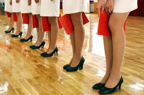 绝招5——手带出女性优雅的感觉