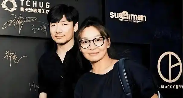 《潜伏》播出16年后演员境况天差地别,逆袭入狱退圈嫁豪门