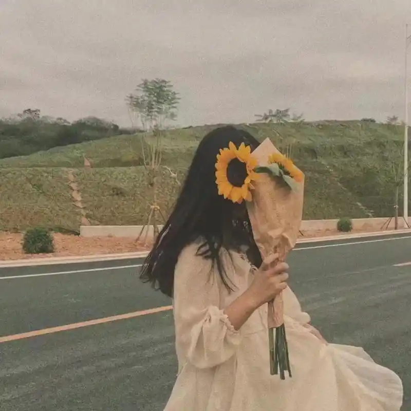 治愈系单人女生头像