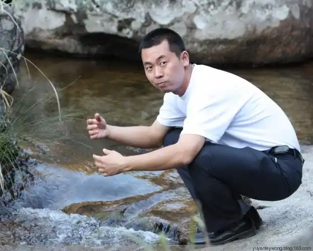 魅力中年哥 - 唯美_萌物说 - 唯美_萌物说