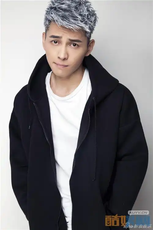 洪尧,中国内地明星,明星洪尧杂志写真