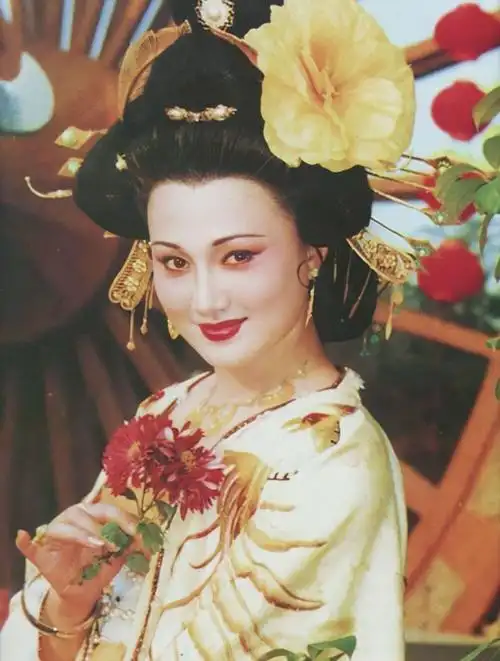 "最美杨贵妃"林芳兵 为角色不顾身体增肥,被医生断言60岁必瘫2-度小视