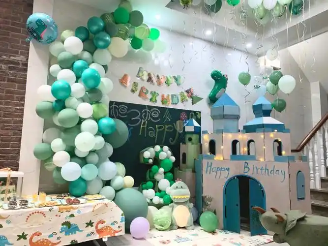 宝宝三岁生日派对恐龙主题家庭版