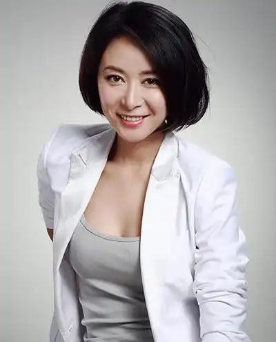 张恒经纪公司_张恒经纪人_张恒签约公司_张恒代言报价_北京华星堂文化