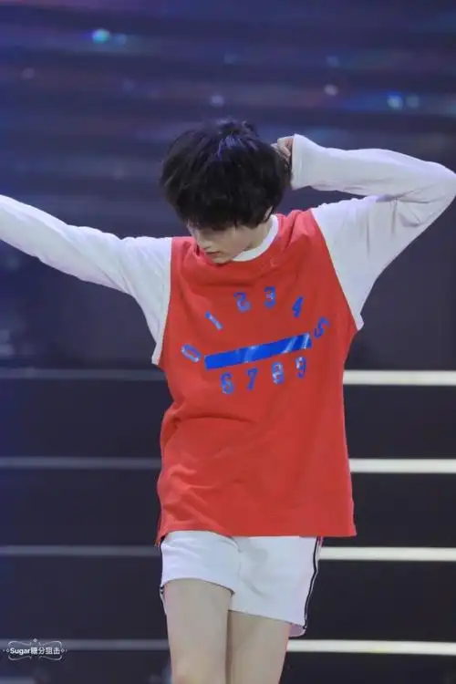 【赵冠羽】舞台