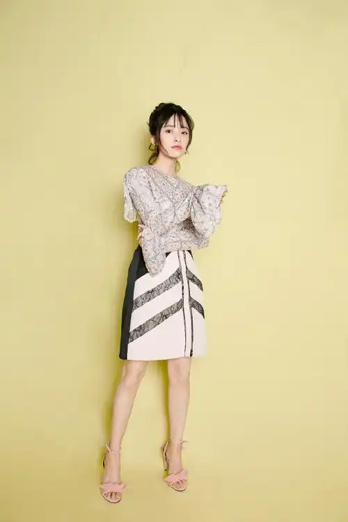 沈月生日会未修图曝光,差距太大,网友:真的不如路人