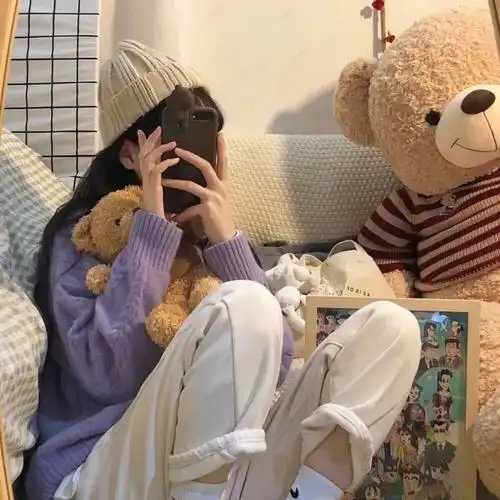 有什么好看,又比较低调的女生头像. - 知乎