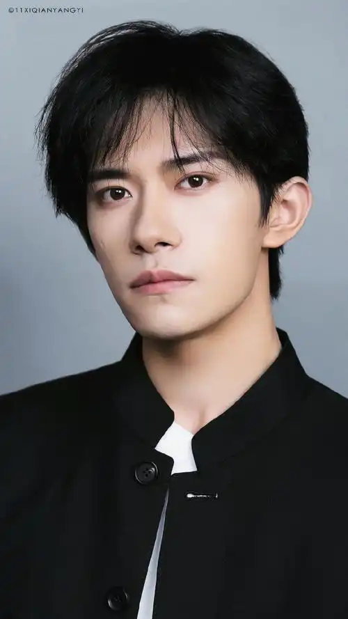 易烊千玺电影小小的我##四字 易烊千玺 yyqx 四字弟弟