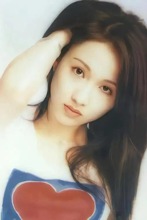 黎姿嫁给大15岁的残疾富豪生下三个女儿风光背后尽是心酸